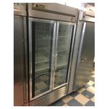 GLASS DOOR COOLER (onsite guarantee)