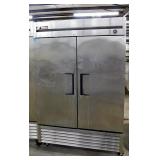 TRUE 2 Door Freezer