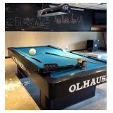 FULL SIZE POOL TABLE