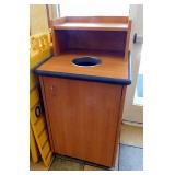 TRASH RECEPTACLE