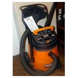 SHOP VACUUM