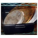 BUS TUB OF PIZZA PANS AND SCREENS