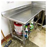 CLEAN SIDE DISH TABLE