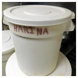 FOOD STORAGE CONTAINER