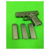 .40 Cal Glock 23 Pistol W/ 3 Clips .40 Cal Glock 23 Pistol W/ 3 Clips