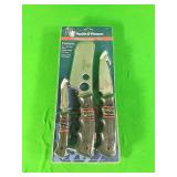 New Smith & Wesson Knife set with sheath New Smith & Wesson Knife set with sheath