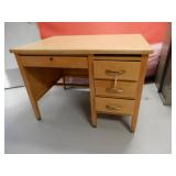 4 Drawer Wooden Teachers Desk 4 Drawer Wooden Teachers Desk