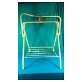 Yellow Saddle Stand Yellow Saddle Stand