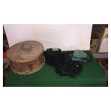 3- Vintage Hats In Hat Box 3- Vintage Hats In Hat Box