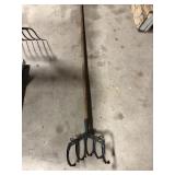 5 Tine Hand Cultivator