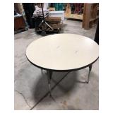 42" Round Table 42" Round Table