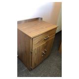 2 Door / 1 Drawer Cabinet