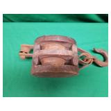 Double Wooden Pulley Double Wooden Pulley