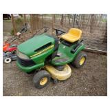 John Deere 125 Lawn Tractor W/42" Deck John Deere 125 Lawn Tractor W/42" Deck