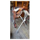 Simcoe Western Saddle With Oak Leaf Tooling Simcoe Western Saddle With Oak Leaf Tooling