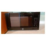 Kenmore 1100 Watt Microwave Oven 1.6 Cu. Ft. Kenmore 1100 Watt Microwave Oven 1.6 Cu. Ft.