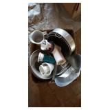 Food Choppers, Pans, Salad Bowl Food Choppers, Pans, Salad Bowl