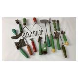 Asst. Green, Red Kitchen Utencils