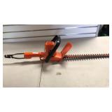 Black and Decker 16" Hedge Trimmer