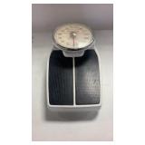 Pelstar 160lb Scale