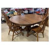 Oak 48" Round Pedestal Table w/4 Chairs