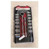 18 Pc 3/8" SAE/Metric Socket Set