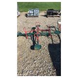 Vintage 4 Seat Playground Spinner