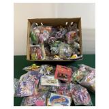 Box Full Early Wendys & McDonalds Toys-Puzzels