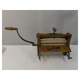 Lovell No 32 Wringer