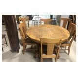 Round Table, 6 Chairs, 5 Leaves