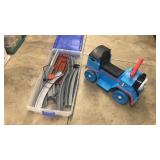 Battery Powered Sit On Thomas the Train with Track