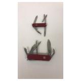 2 Swiss Army Knives
