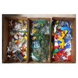 Large Lot Army Men, Animals, Plastic Cars