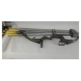 Mathews Z-Max Compound w/quiver &Arrows RH