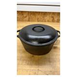 Lodge Cast Iron Pot with Lid