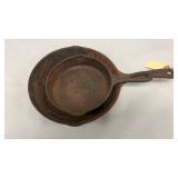 2 Cast Iron Frying Pans Griswold