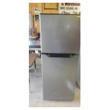 New Danby Refrigerator (Scratch &Dent )
