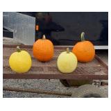 4 Pumpkins, 2 Orange and 2 Yellow