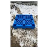 Lot of 3 Plastic Pallets