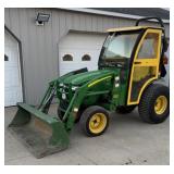 John Deere 2520, HST 4x4 Tractor and Loader