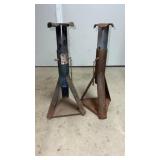 2 Jack Stands