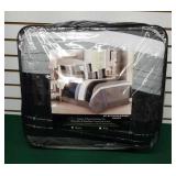 7 Piece Queen Comforter Set