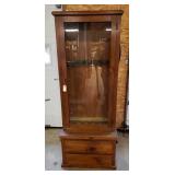 Pine 6-Gun Cabinet With 2 Drawers