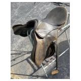 Courbette Standing Saddle