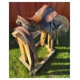 Courbette 16" Jumping Saddle