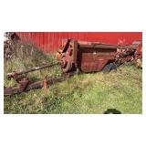 New Holland Hayliner 315 Square Bale