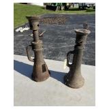 Pair of Screw Jacks