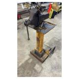 Reed 4" Vise on Heavy Duty Stand W/ Wheels