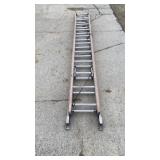 12ï¿½ Fiberglass Extension Ladder