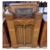 RCA Victor Radio W/ Magic Loop Antenna